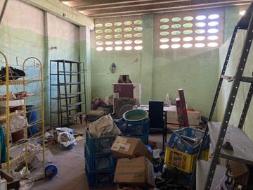 casa-local en venta en la ceiba. Cod V105794