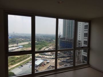 Dijual Apartemen Orange County Lippo Cikarang Bekasi Tower Irvine Lantai 6 View City Lokasi Strategis