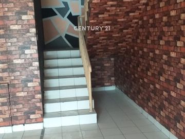Ruko Disewa Area Taman Harapan Baru Bekasi Lokasi Komersial
