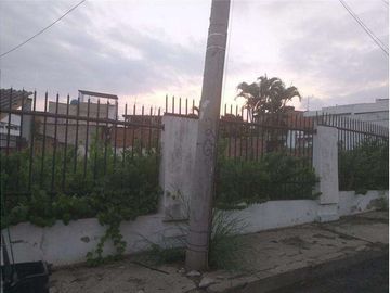 Venta de terreno zona centro de manta
