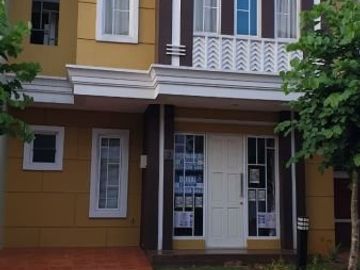 Dijual Rumah Malibu Village Gading Serpong Tangerang - Jual Sangat Murah - Jual Rugi