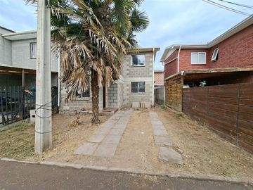 Casa 3 dorm. Avenida Ejercito Libertador, Puente Alto