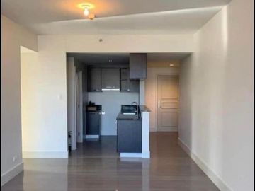 Rush for sale 2BR in Lincoln Tower Proscenium two bedroom condominium Rockwell Makati