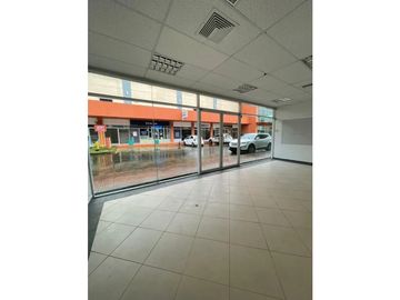 Se Vende Local con Oficinas 280 Mts Juan Diaz $345.000.oo