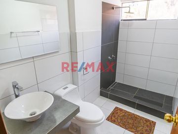 📍 Departamento en Los Álamos de Monterrico – Surco

💥 PRECIO AJUSTADO: $115,000 💰
(Incluye cochera lineal para 2 autos o camionetas 🚗🚗)
📄 ¡Documen