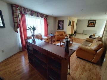 Casa en Venta en Lomas Anahuac, Huixquilucan, Estado de Mexico