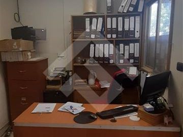 Bodega en Venta en Parral / Barón de Juras Reales