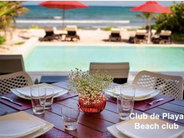 Penthouse a pasos del mar con club de playa en Akumal Tulum