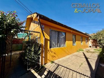 Casa en venta de 3 dorm. en Villa Alemana