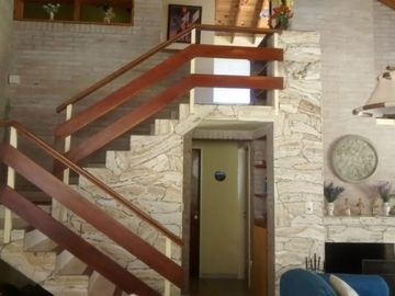 CARILO HERMOSO CHALET  VENTA INMEDIATA  ESCUCHA OFERTAS