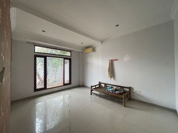 Rumah Ciputat Strategis Siap Huni Paling Cantik dan Nyaman