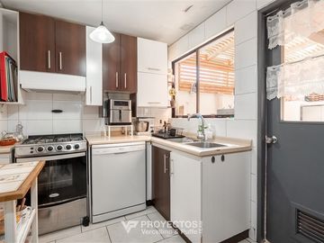 Rica casa en venta de 4 dorm. en San Carlos