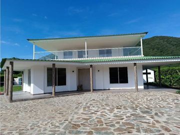VENTA CABAÑAS BAHIA CONCHA