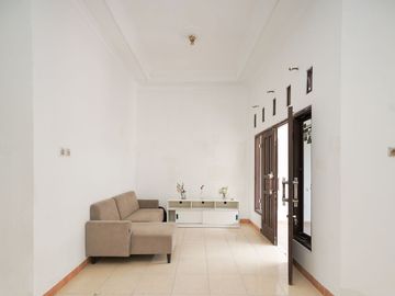 Rumah LB 120 SHM 15 menit ke Summarecon Mall Bekasi Siap KPR J-53297