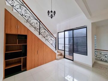Rumah DiJual Kondisi Baru Di Duren Tiga Kali Bata