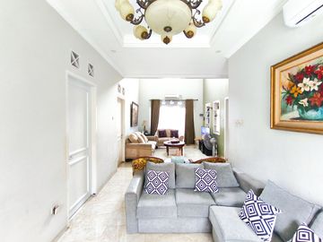 Rumah 6 Kamar Tidur SHM 10 Mnt ke Summarecon Mall Serpong J-45121