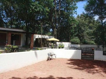 Rancho ecuestre en medio del bosque en Huitzilac, Morelos