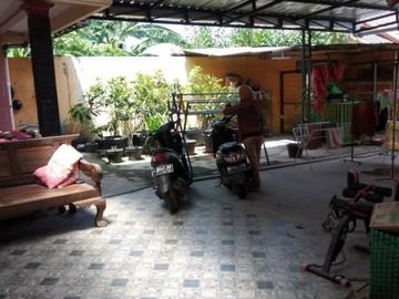 Rumah gumpang kartasura bonus kost dan kios