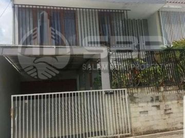 Rumah Cantik Mewah jl Kaliurang km 10 dkt Pasar Gentan 10menit UGM