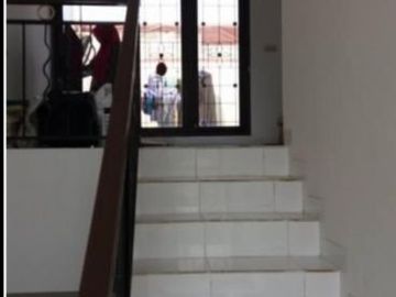 Rumah Second 2 Lantai Mewah dan Strategis di Ciputat Tangsel 2 M an (aisah)
