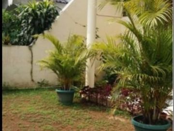 Rumah Second 2 Lantai Mewah dan Strategis di Ciputat Tangsel 2 M an (aisah)