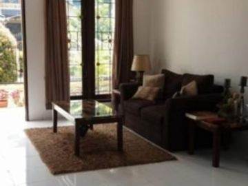 Rumah Second 2 Lantai Mewah dan Strategis di Ciputat Tangsel 2 M an (aisah)