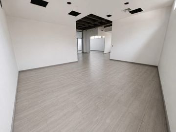 local en arriendo en patio bonito. Cod A9433902