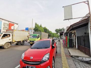 Rumah Dijual + 5 Kios di Kebon Jeruk Dekat RCTI