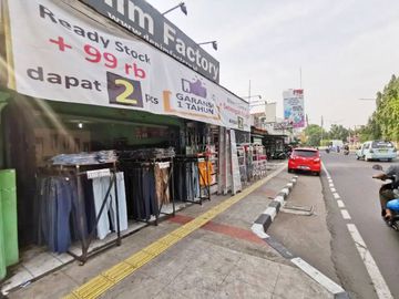 Rumah Dijual + 5 Kios di Kebon Jeruk Dekat RCTI