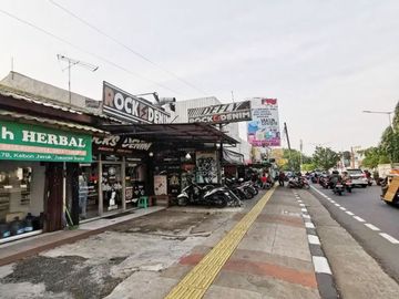 Rumah Dijual + 5 Kios di Kebon Jeruk Dekat RCTI