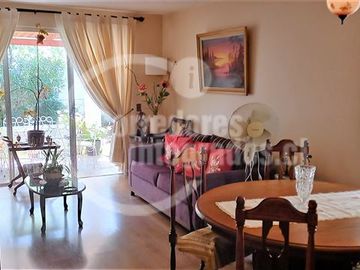 2 PISOS. 240 M2. 4 dorm. 2 Baños. en Peñalolén