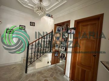 casa en venta en provenza. Cod V61872