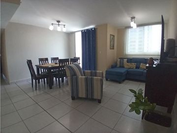 SE VENDE APARTAMENTO AMOBLADO EN CARRASQUILLA
