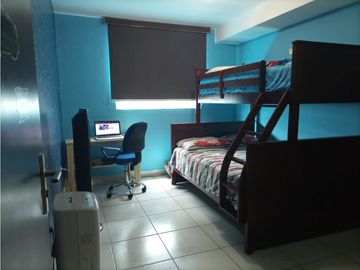 SE VENDE APARTAMENTO AMOBLADO EN CARRASQUILLA