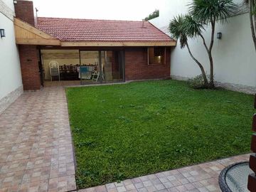 Chalet en venta en Lanus Oeste