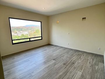 CASA EN VENTA EN ALTAVA RESIDENCIAL VALLE DE BRAVO MEXICO