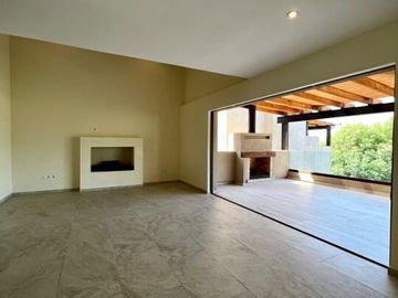 CASA EN VENTA EN ALTAVA RESIDENCIAL VALLE DE BRAVO MEXICO