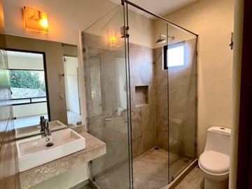 CASA EN VENTA EN ALTAVA RESIDENCIAL VALLE DE BRAVO MEXICO