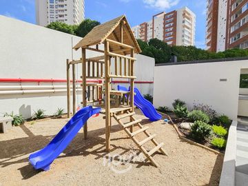 ¡Tu nuevo hogar te espera en la Urbanización Santa Victoria! 🏡✨  

📍Ubicación privilegiada
Descubre este acogedor departamento en el 2do piso con a