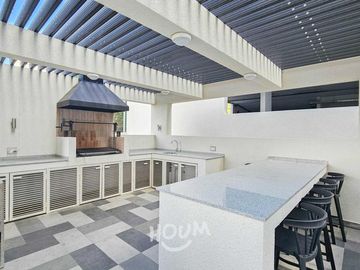 ¡Tu nuevo hogar te espera en la Urbanización Santa Victoria! 🏡✨  

📍Ubicación privilegiada
Descubre este acogedor departamento en el 2do piso con a