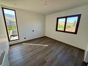 CONDOMINIO CONSOLIDADO DE PIEDRA ROJA EXCELENTE UBICACIÓN