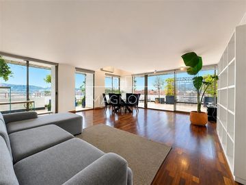 Penthouse en arriendo de 3 dorm. en Vitacura