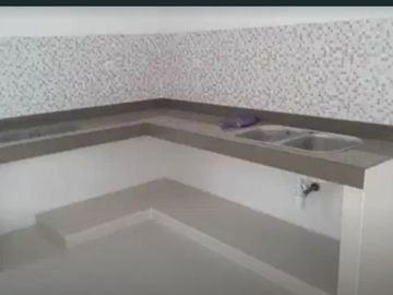 Rumah 2 lantai Minimalis Satelit utara dekat Darmo, Mitra Keluarga sekolah Petra