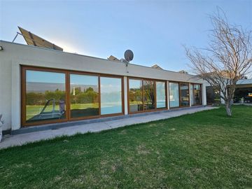 CASA EN VENTA ALGARROBAL DE CHICUREO CON PANELES SOLARES !!
