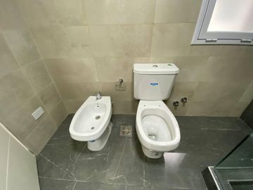 CASA EN VENTA DE 4 AMBIENTES EN SAN LUCAS- CANNING