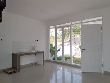 RUMAH CLUSTER CIKUTRA BANDUNG GAYA SKANDINAVIA UDARA SEJUK VIEW CANTIK