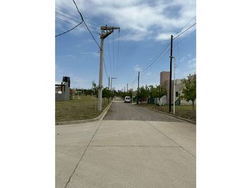 SE VENDE CASA A ESTRENAR EN COUNTRY TEJAS 4