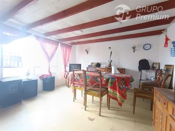 Vive en Compañía Alta Casa Sólida y Espaciosa
