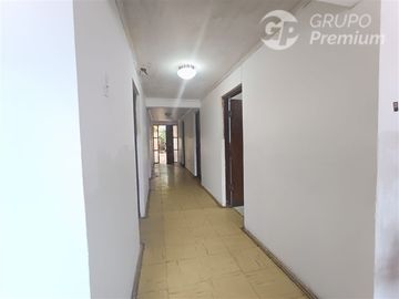 Vive en Compañía Alta Casa Sólida y Espaciosa