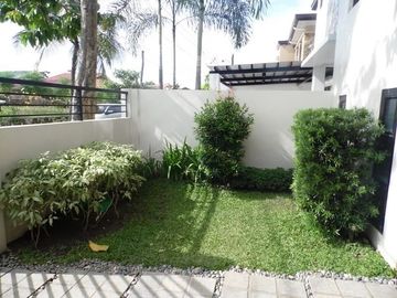 Furnished 3 Bedroom House for SALE in Friendship Angeles City Near SM Clark